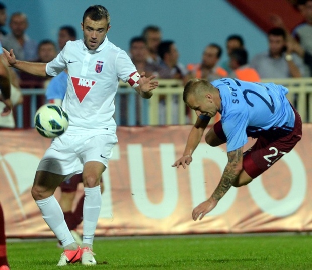 Sándor György remekül szervezte a Videoton játékát a Trabzonspor ellen - Fotó: Fotospor.com