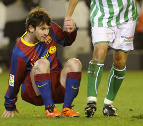 Messi és a segítő kéz