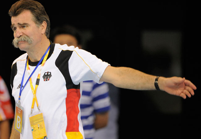Heiner Brand, a német férfi kézilabda-válogatott szövetségi kapitánya 2008-ban a pekingi olimpián
