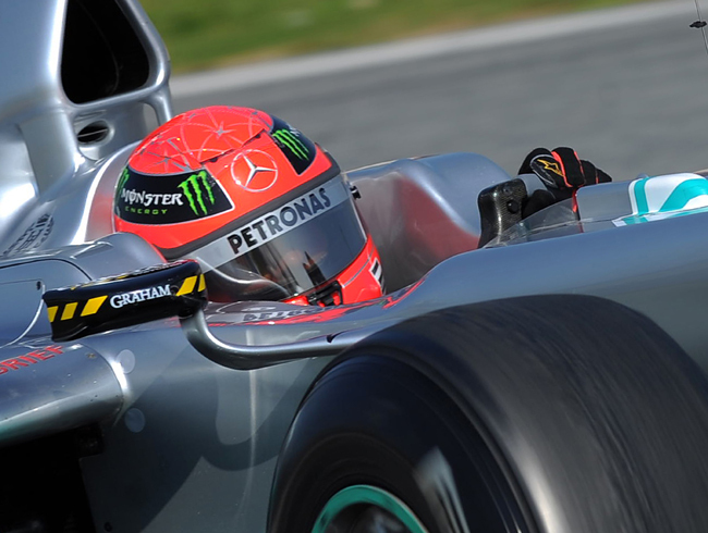 Michael schumacher, a Mercedes GP pilótája a barcelonai teszt negyedik napjának győztese