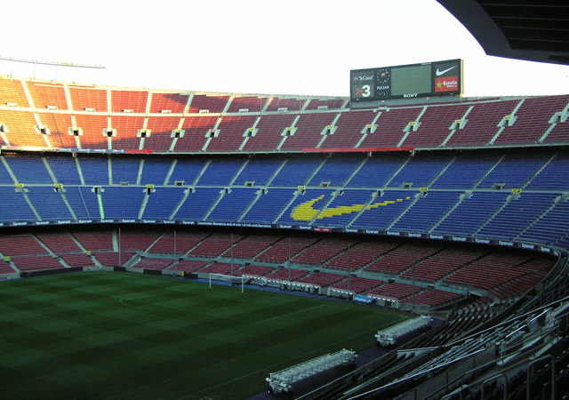 Az FC Barcelona labdarúgó-stadionja, a Cam Nou Barcelonában, 2010 novemberében