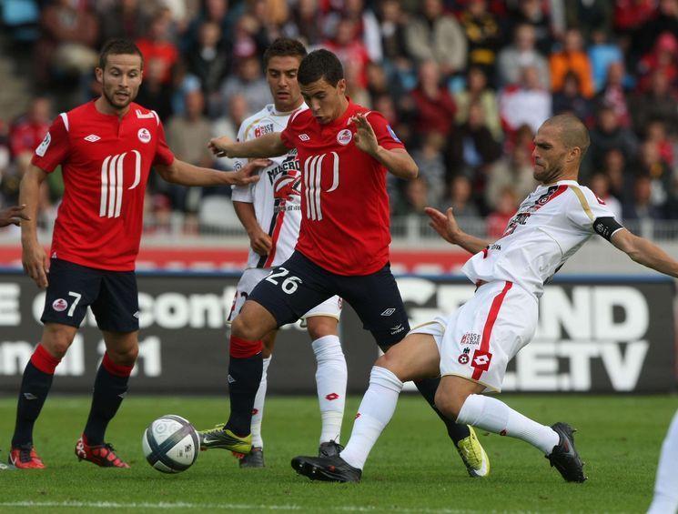 Eden Hazard (középen) nélkül is esélyesként lép pályára Nizzában a Lille