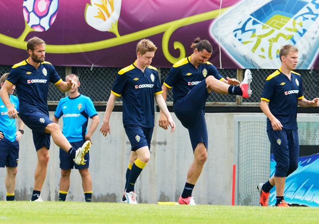 A svéd válogatott edzése a labdarúgó Európa-bajnokságon 2012-ben.