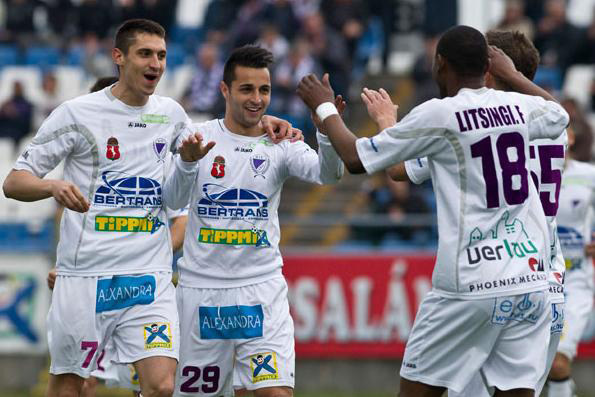 A Kecskemét játékosai örülnek egy góljuknak a labdarúgó NB I-ben 2012-ben.