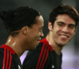 Sem Kaká, sem Ronaldinho nem kell az Internek