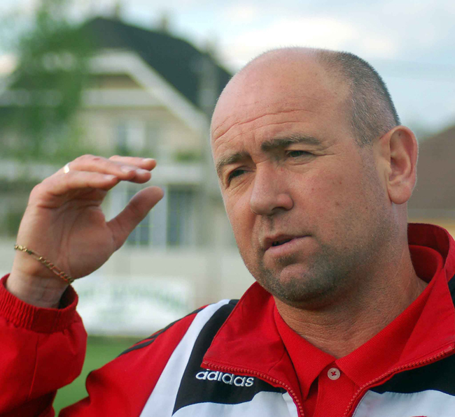 Kondás Elemér, a DVSC labdarúgócsapatának vezetőedzője