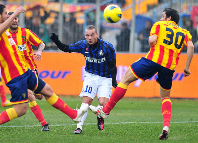 A Lecce hazai környezetben 1-0-ra legyőzte az Internazionale együttesét az olasz labdarúgó-bajnokság 20. fordulójának vasárnapi játéknapján. Claudio Ranieri tanítványai ezt megelőzően sorozatban öt bajnokit nyertek meg. 