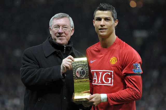 Sir Alex Ferguson (balra) és Cristiano Ronaldo