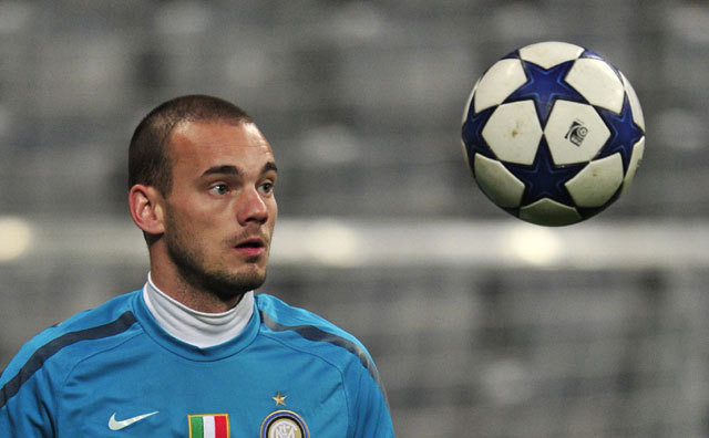 A Zenit Sneijdert akarja, de az olasz vezetőedző tisztában van vele, hogy nehéz lesz a Premjer Ligába csábítani.