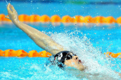 Bernek Péter új országos csúcsa jelentette a második nap fő eseményét a Százhalombattán zajló rövidpályás úszó országos bajnokság második napján.