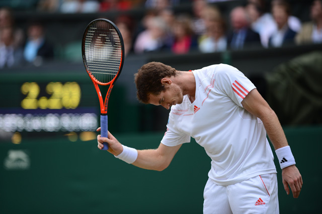 A britek örök teniszreménysége, Andy Murray csütörtökön elődöntőbe jutott az angol nyílt teniszbajnokságon.